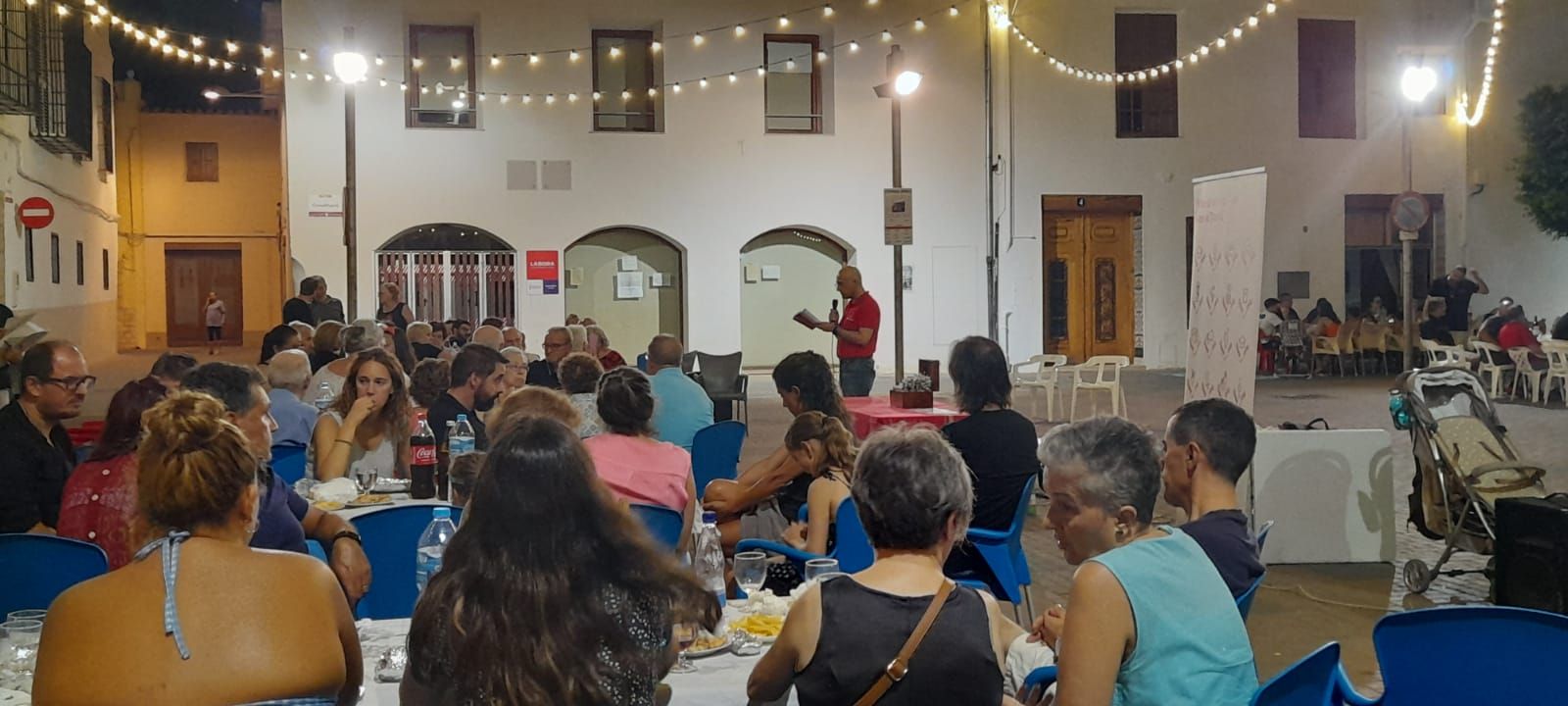 Vista del sopar durant la lectura de l'alcalde.