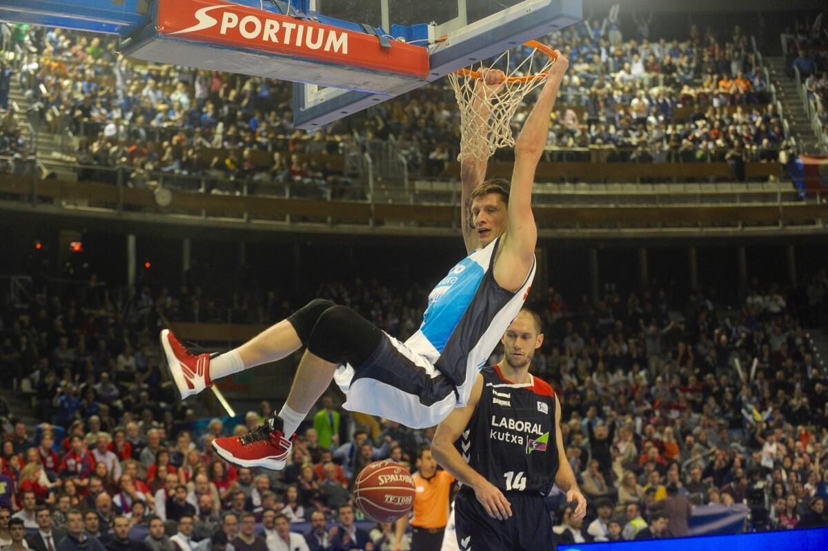 El partido entre Obradoiro y Baskonia no se decidió hasta los instantes finales