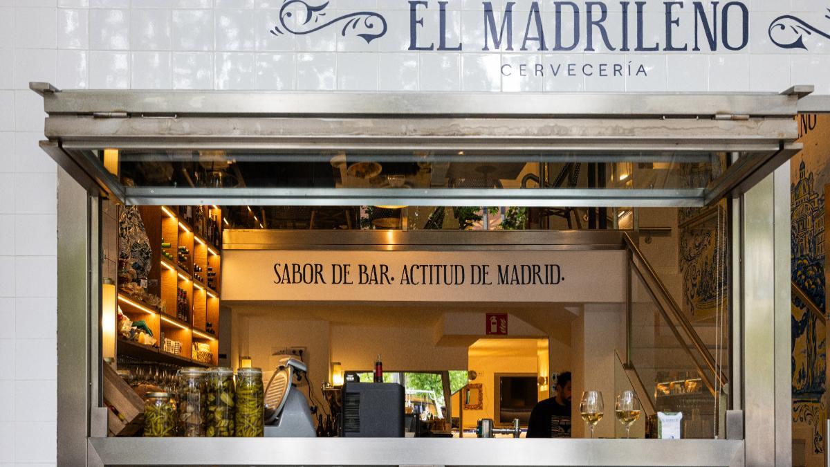 Raciones, conservas y clásicos de cervecería en El Madrileño, una barra madrileña pensada para compartir sin complicaciones.