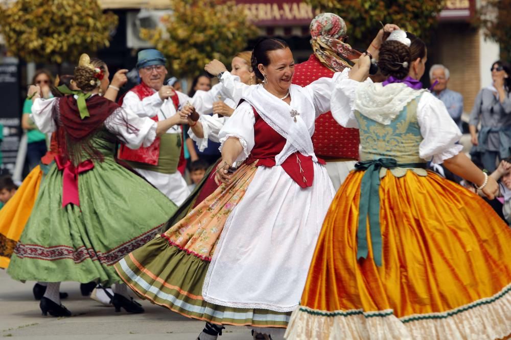 Trobada Escolar de Dansà Tradicional en Torrent.