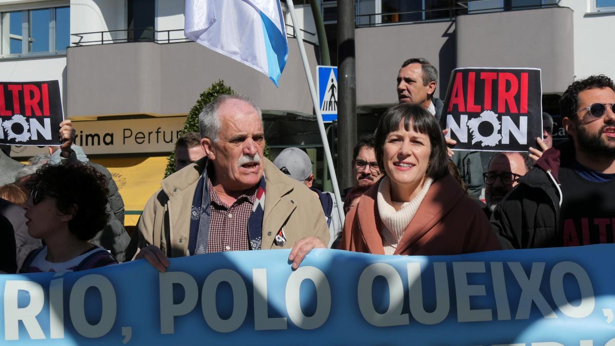 Pontón, acompañando al también nacionalista Xoán Xesús Carril