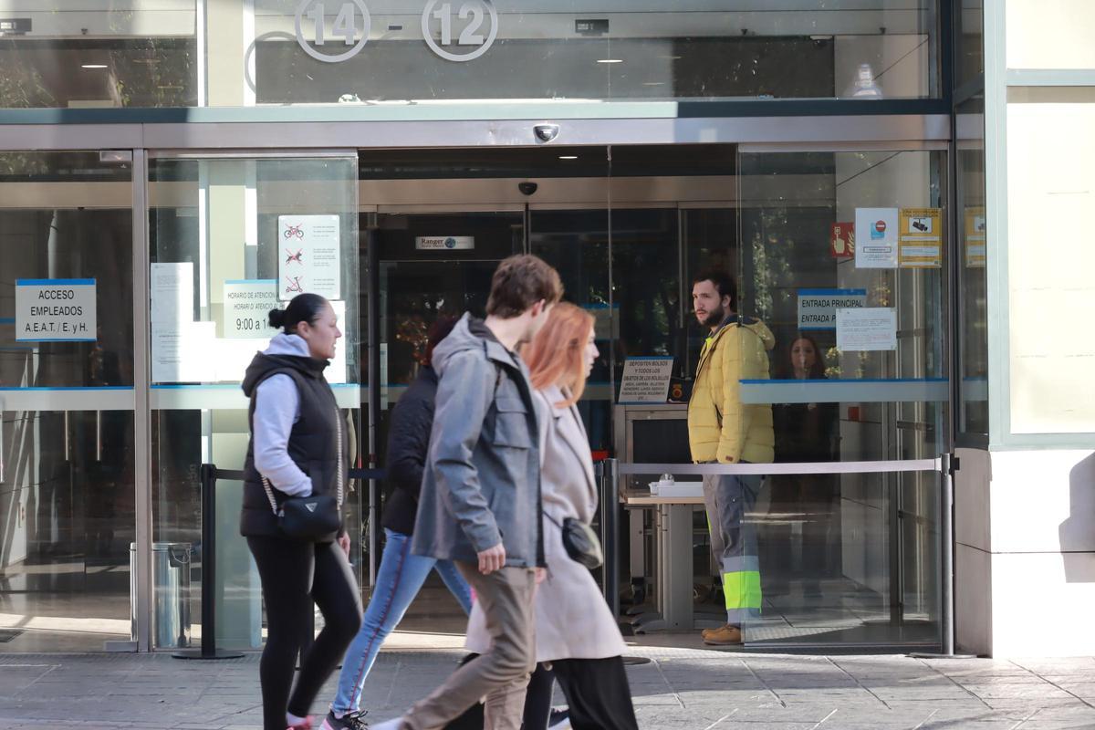 Fachada de la Agencia Tributaria en Castellón.