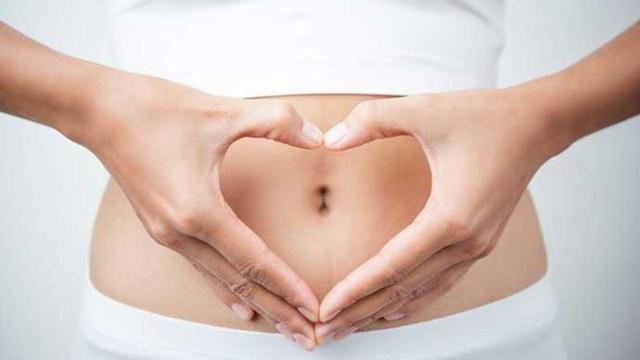 GASES: Cómo eliminar los gases intestinales a través de un masaje