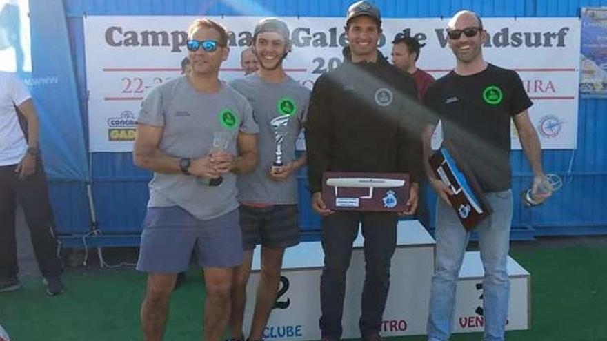 Medallas para el Náutico Rodeira y el Liméns W&amp;S en el Campeonato Gallego de Windsurf