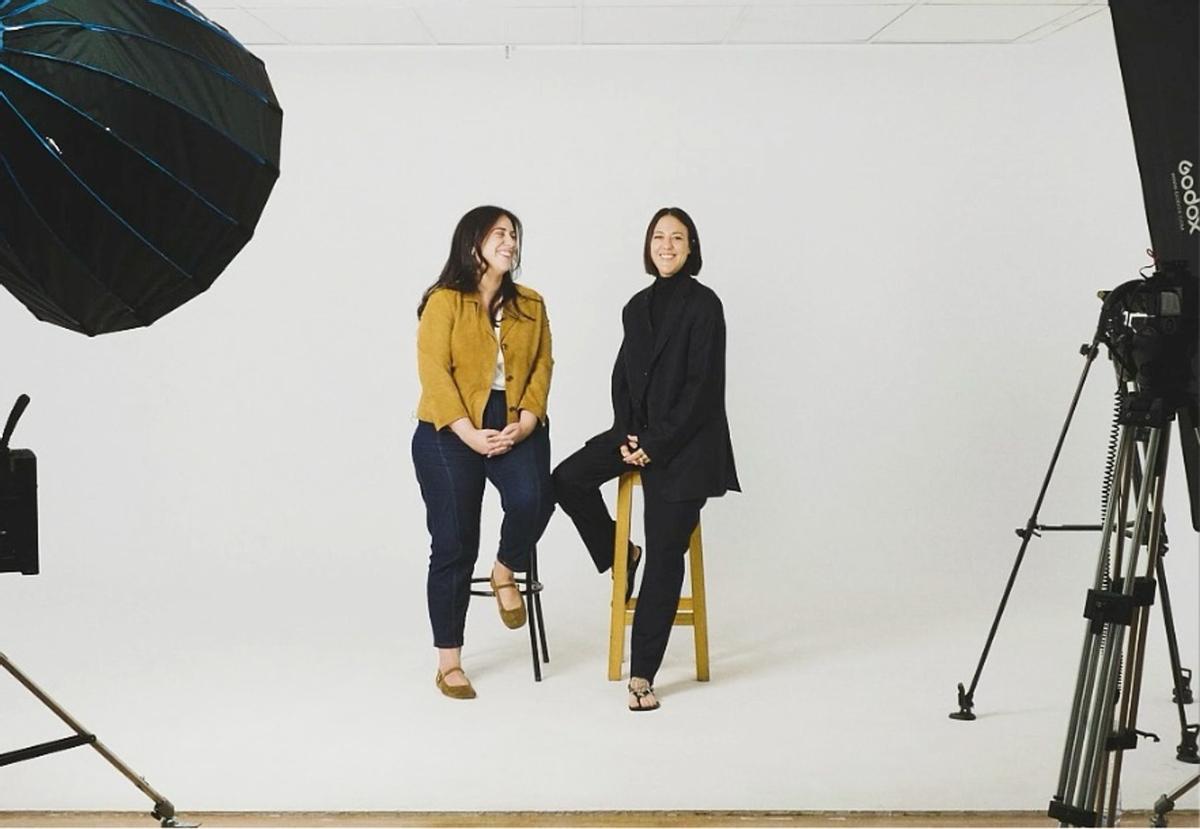 Adell y Clara, fundadoras de Peralba.
