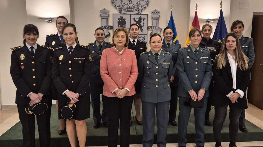 Recepción a policías y guardias civiles mujeres por el 8M