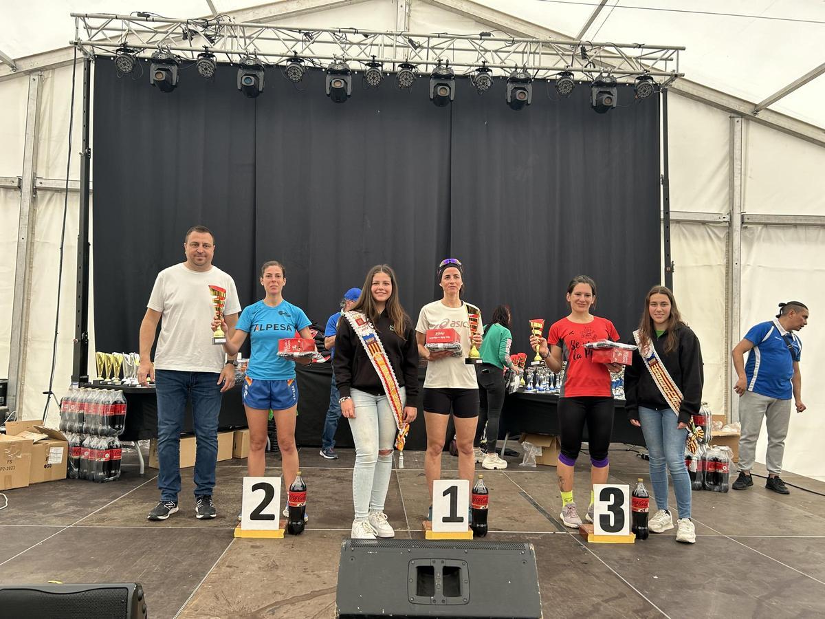 Podio femenino de la XIX Carrera Pedestre de La Nucía.