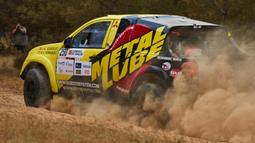 El Metal Lube de Elda disputa la cuarta prueba del Nacional de Rallyes