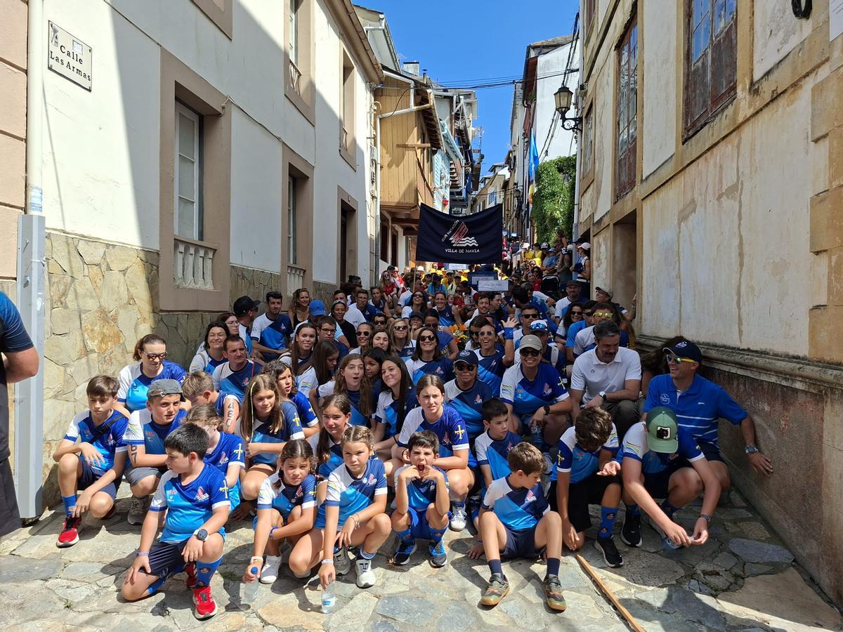 En imágenes: Los nadadores toman las calles de Navia en un ambiente "espectacular" En imágenes: Los nadadores toman las calles de Navia en un ambiente "espectacular"