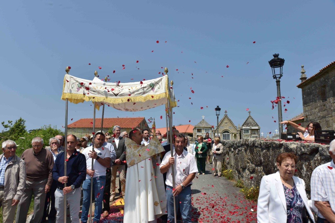 Así se vive este finde la fiesta de Sacramento en San Vicente de O Grove.