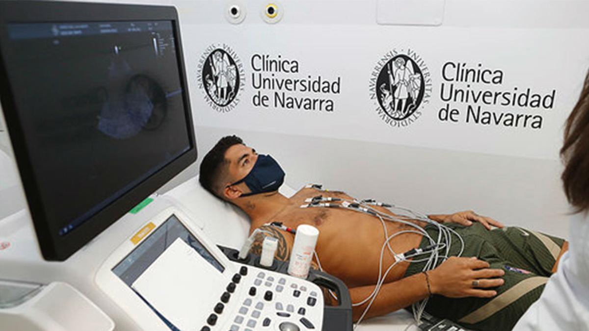 Luis Suárez ya es rojiblanco. Así ha sido el reconocimiento médico con su nuevo club