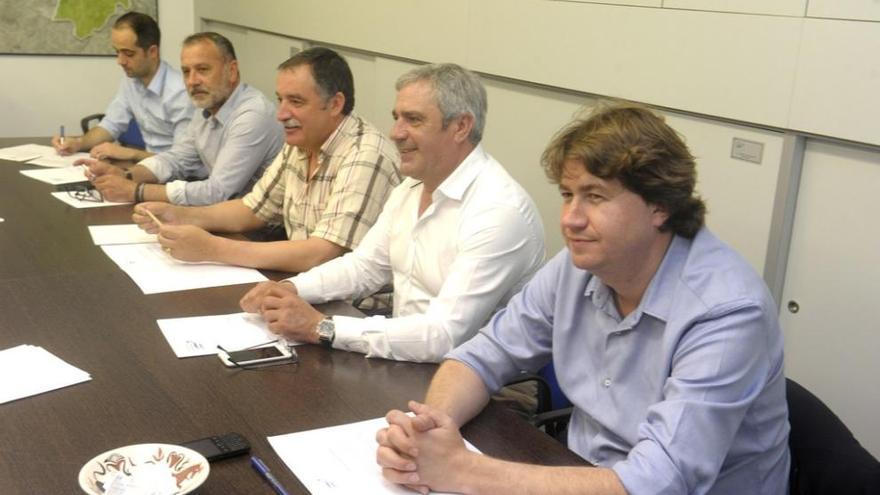 Carlos Calvelo durante una reunión del Consorcio de As Mariñas. Víctor Echave