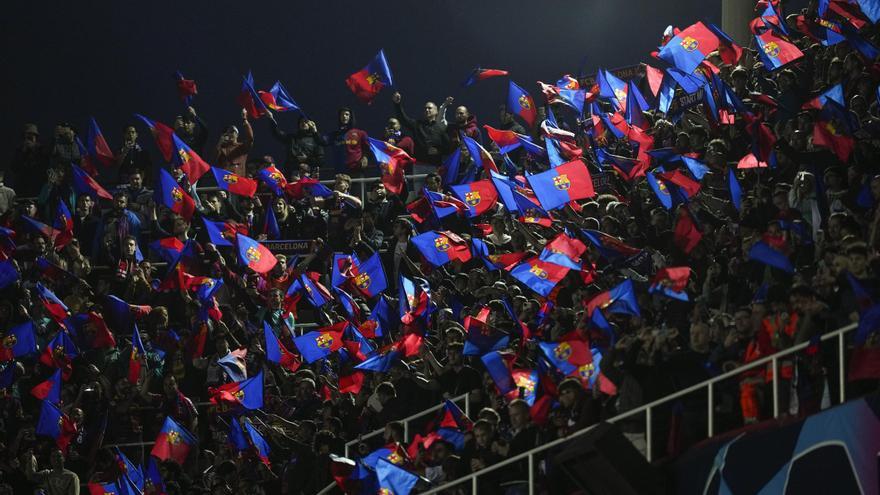 La UEFA sanciona el Barça pel comportament &quot;racista&quot; dels seus aficionats a París