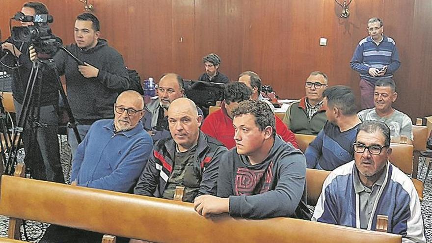 La corporación aprueba blindar la caza y al club San Sebastián