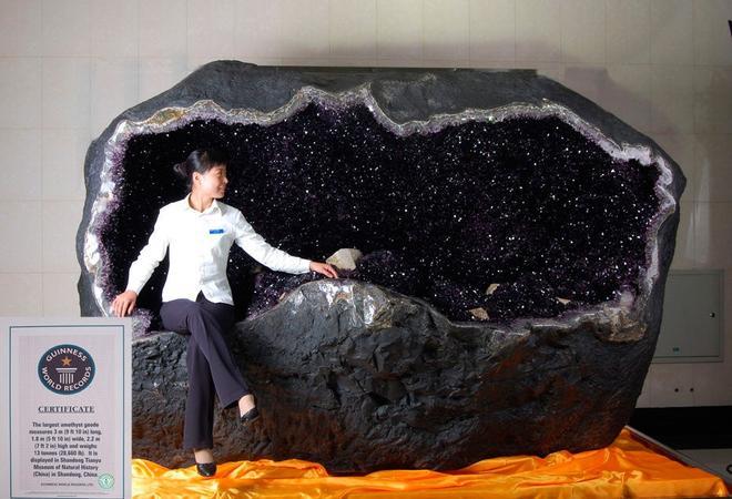 Geoda de amatista más grande del mundo Uruguay China