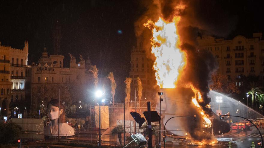 Quema del cuerpo de la Meditadora, tras la suspensión de las Fallas de 2020