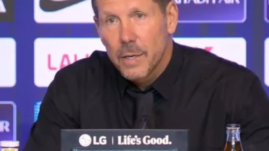 Simeone: "Hay que mantener el respeto a los árbitros. No vale todo, por mucho que te llames Mourinho"