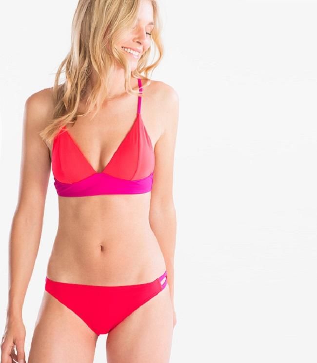 El conjunto de top y braguita flúor, de C&A
