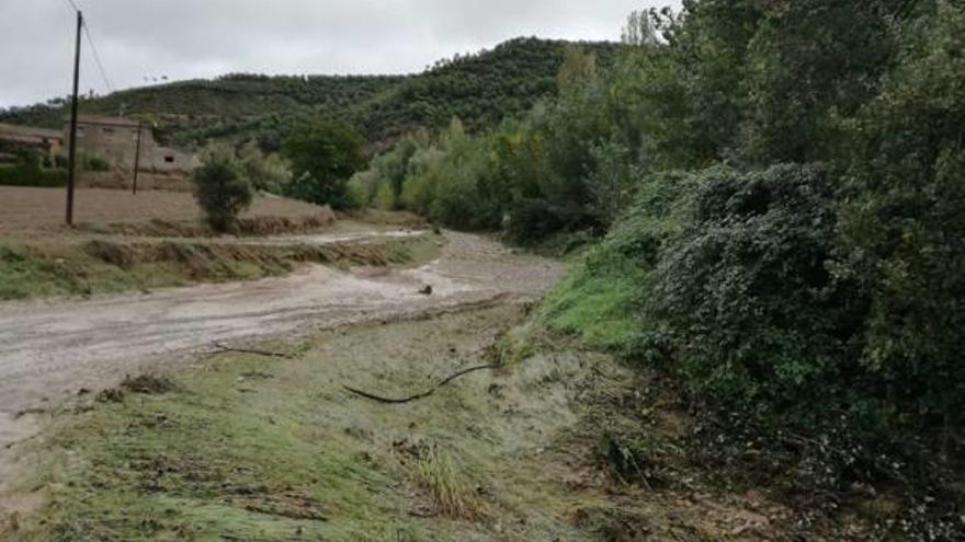 L&#039;Aigua d&#039;Ora inunda l&#039;entorn de Sant Salvador, a Cardona