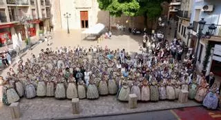 Las Juntas Locales reúnen a sus falleras mayores en la fiesta de despedida