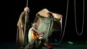 Beñat Achary, Raúl Cantizano y Patricia Caballero durante el estreno de Ágape en Dansa València