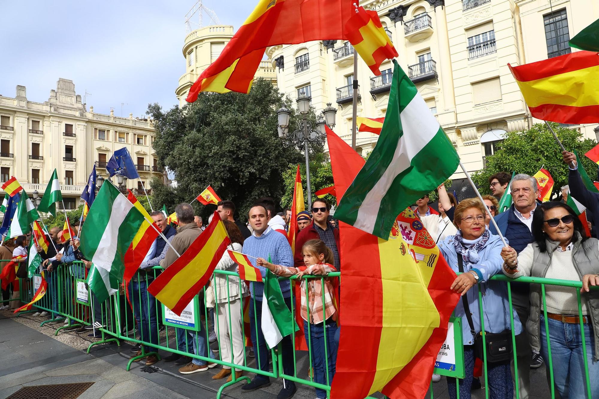 El PP de Córdoba congrega en Las Tendillas a miles de personas contra la amnistía