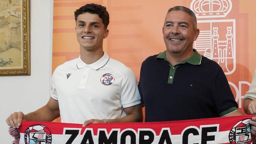 Dani Merchán, jugador del Zamora CF: "A cualquier jugador le gustaría estar aquí"