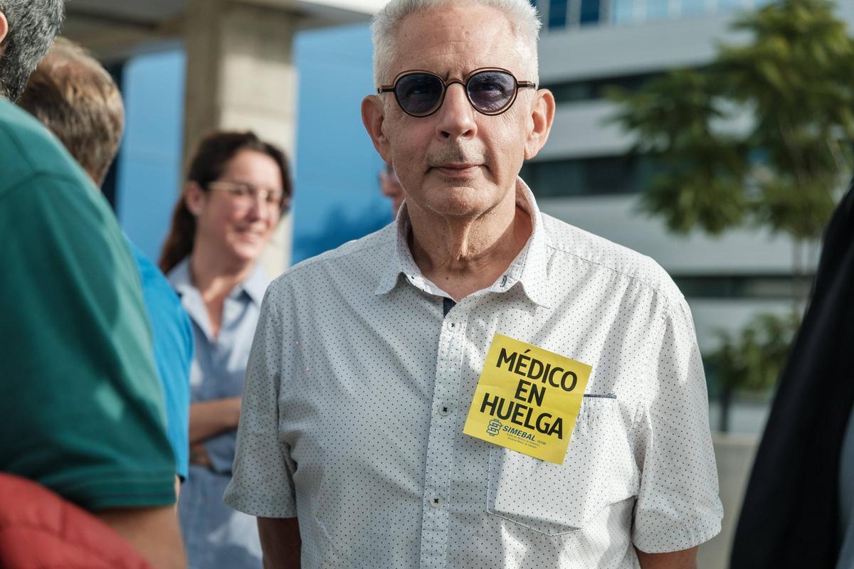 Todas las fotos de la concentración de médicos en el Hospital de Ibiza