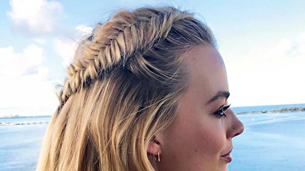 Margot Robbie y su peinado para novia de aire surfero