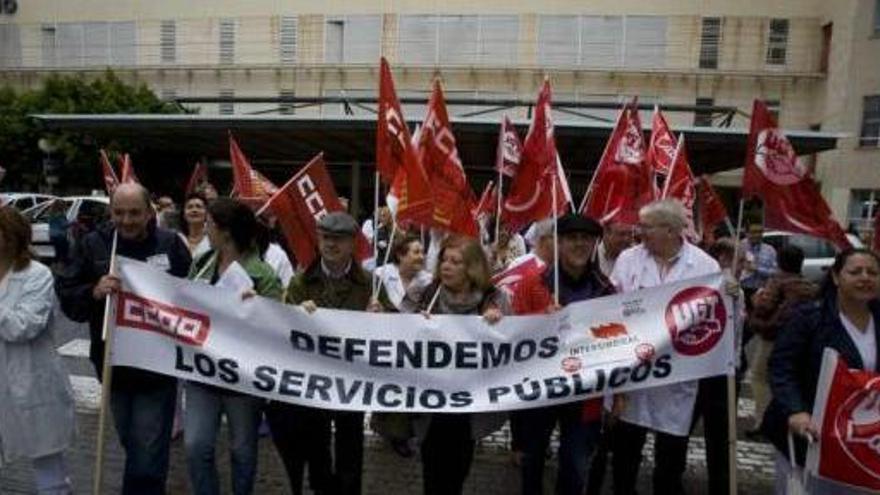 Imagen de una protesta en noviembre, en Alicante, contra los recortes sanitarios.