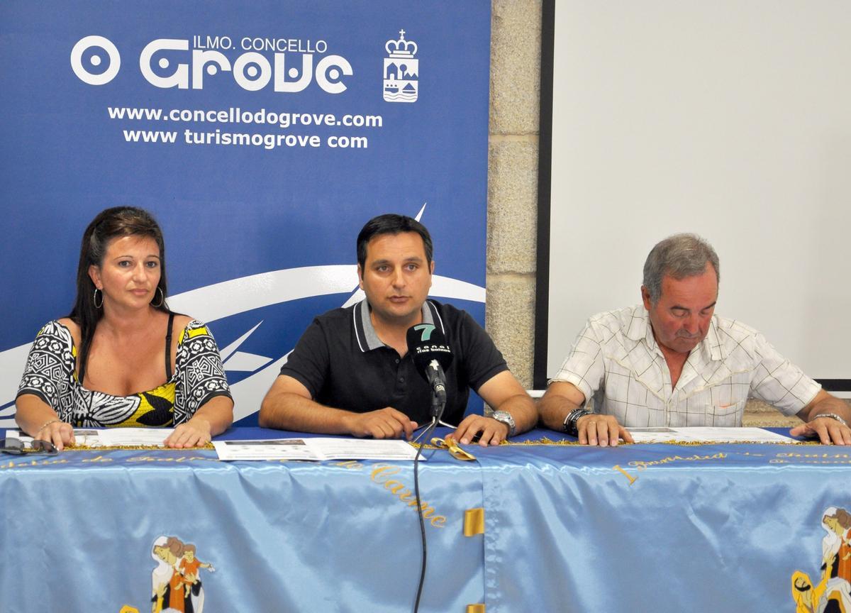 Una de las apariciones públicas de Noemi Outeda en su etapa como concejala y diputada provincial. Una de las apariciones públicas de Noemi Outeda en su etapa como concejala y diputada provincial.