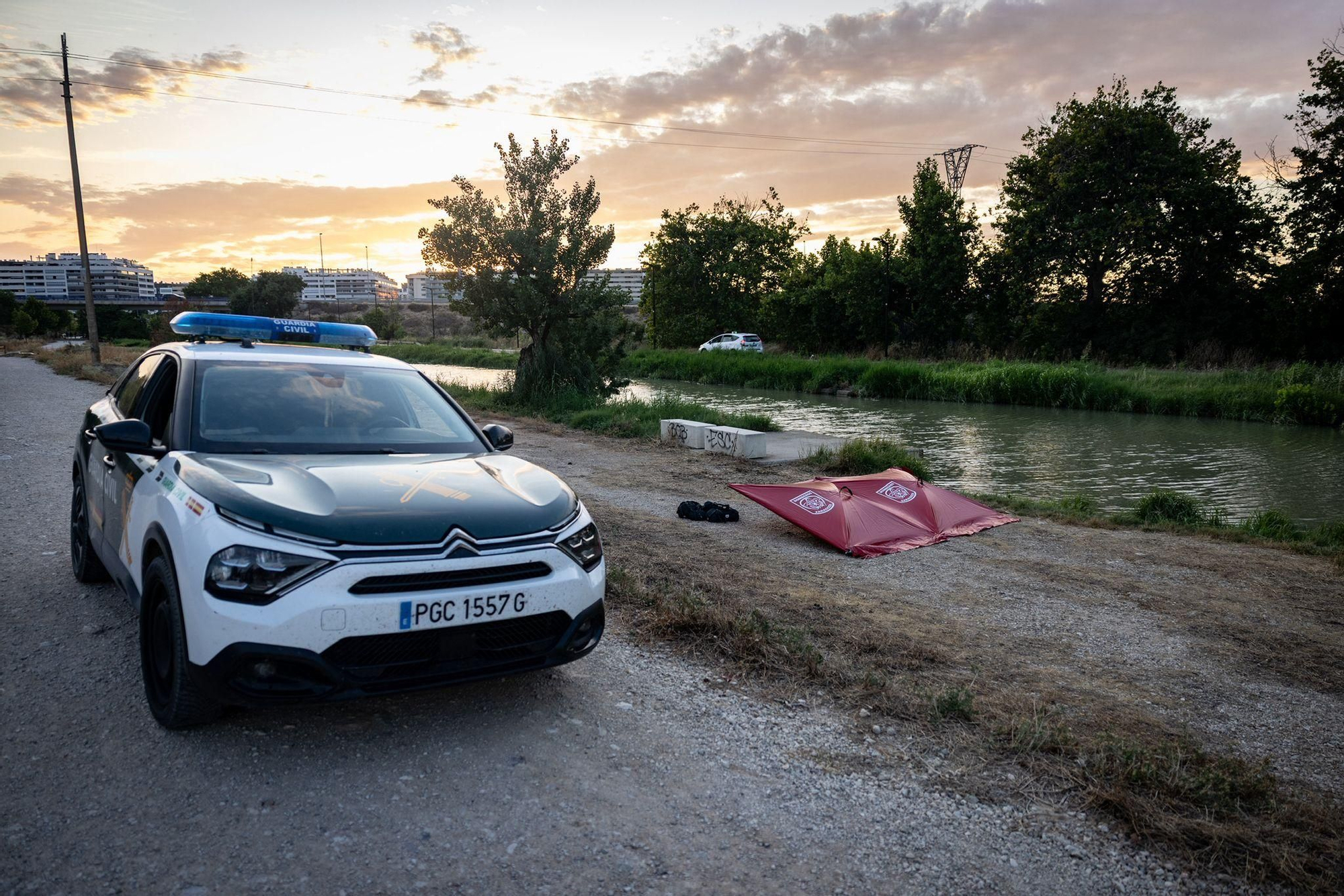 En imágenes | Encontrado el cuerpo de una mujer en el Canal Imperial en Zaragoza