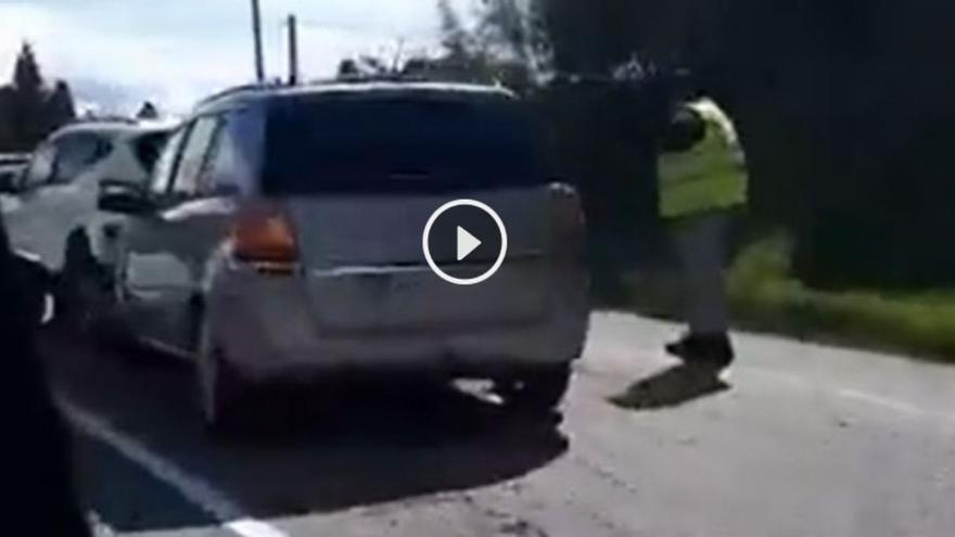 Castañazo de cuatro coches en el desvío del túnel de A Cañiza