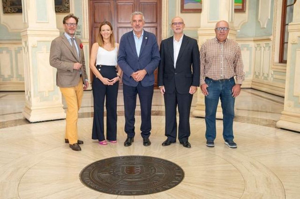 De izq a der - Tilman Kuttenkeuler, Alicia Martín, Lluís Serra Majem, Juan M. Afonso y Félix Acosta