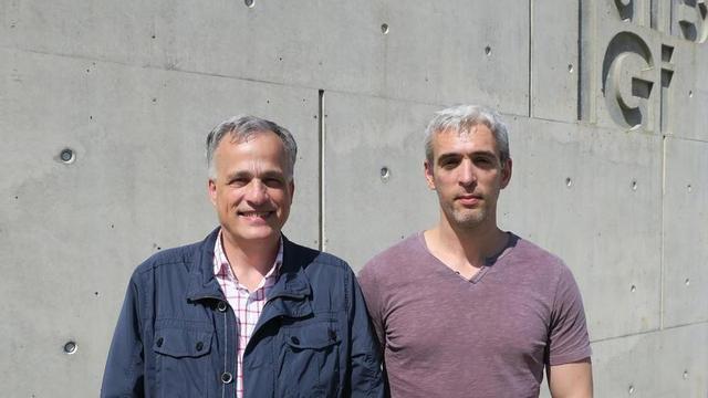 Els investigadors de l’IDBIGI José Manuel Fernández-Real i Jordi Mayneris-Perxachs.