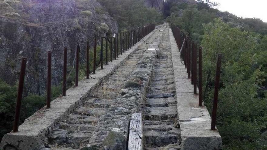 Estrucrutura del plano inclinado por donde iría el funicular.