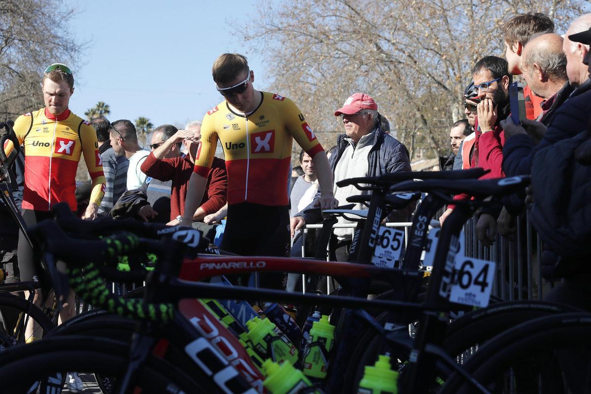 Salida de la Volta Ciclista a la Comunitat Valenciana desde Bétera Salida de la Volta Ciclista a la Comunitat Valenciana desde Bétera