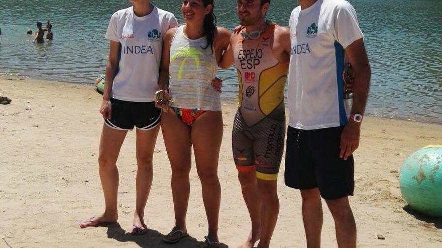 Sergio Espejo y Blanca Aguilar ganan el “I Trofeo Indea de Aguas Abiertas”