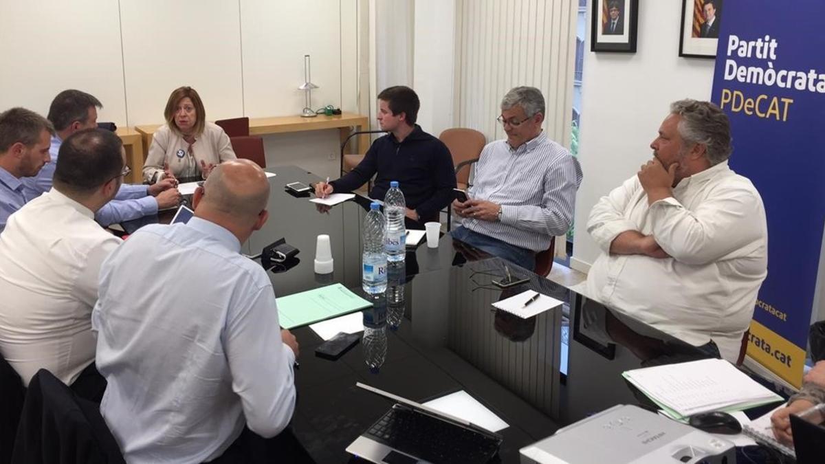 Reunión del comité de campaña del PDECat, presidido por Montserrat Candini.