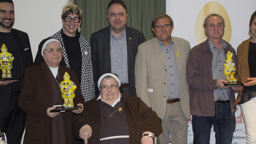 El Pou de la Gallina premia les germanes caputxines, els Tirallongues i Josep Olivet