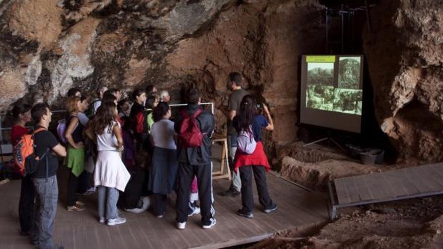 En los últimos años las instituciones han promovido exposiciones, jornadas y visitas guiadas para divulgar la importancia de Bolomor.