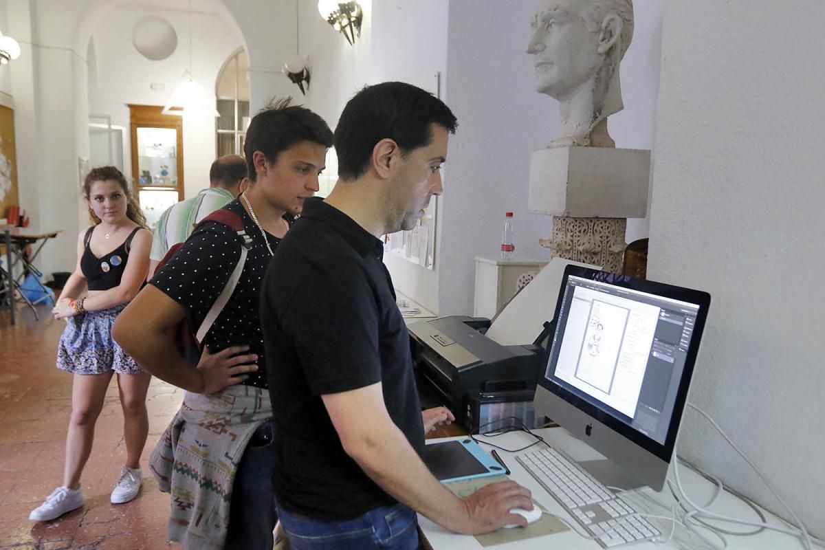 Fotogalería / Jornada de puertas abiertas en la Escuela de Arte Mateo Inurria