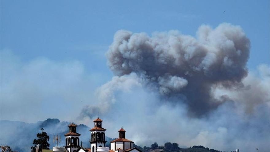 Más de 4.000 evacuados en el incendio de Gran Canaria