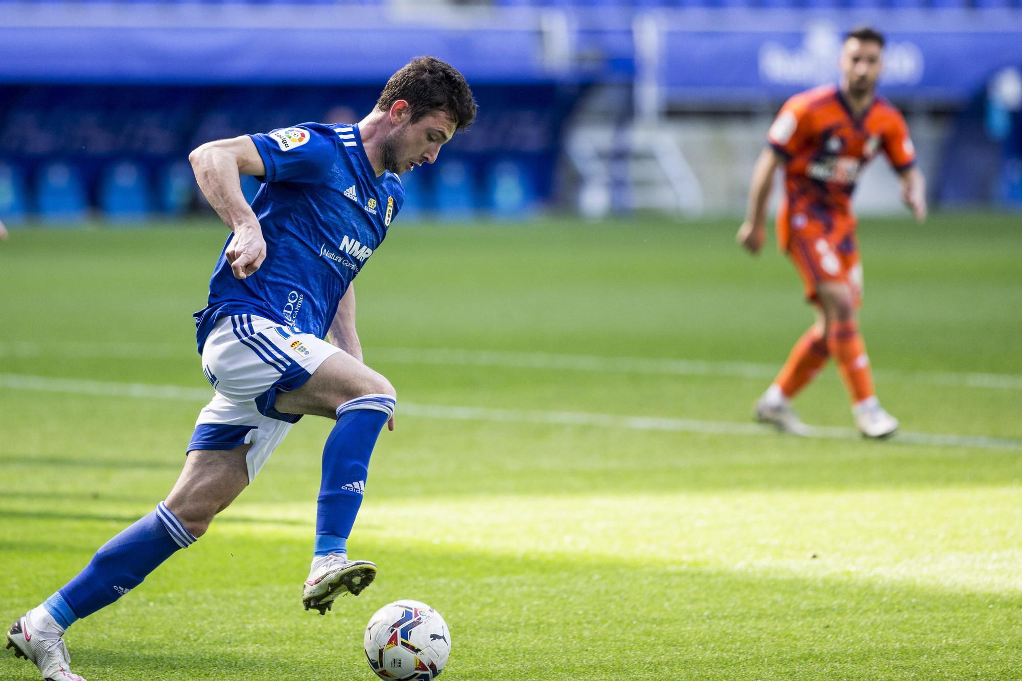 El partido entre el Real Oviedo y la Ponferradina, en imágenes