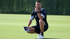 Luis García, en un entrenamiento del Espanyol en Marbella. 