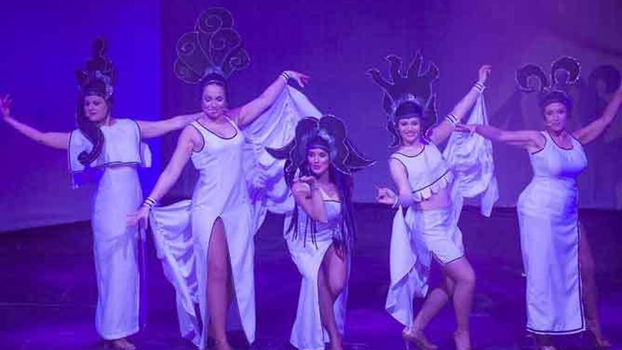 Las diosas del Olimpo en una coreografía