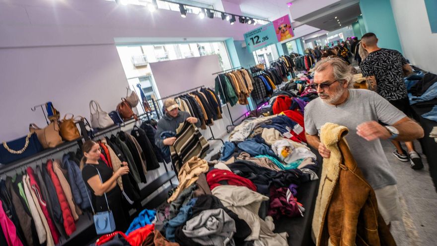 Catalunya, con 150 tiendas, lidera la venta de moda de segunda mano en España