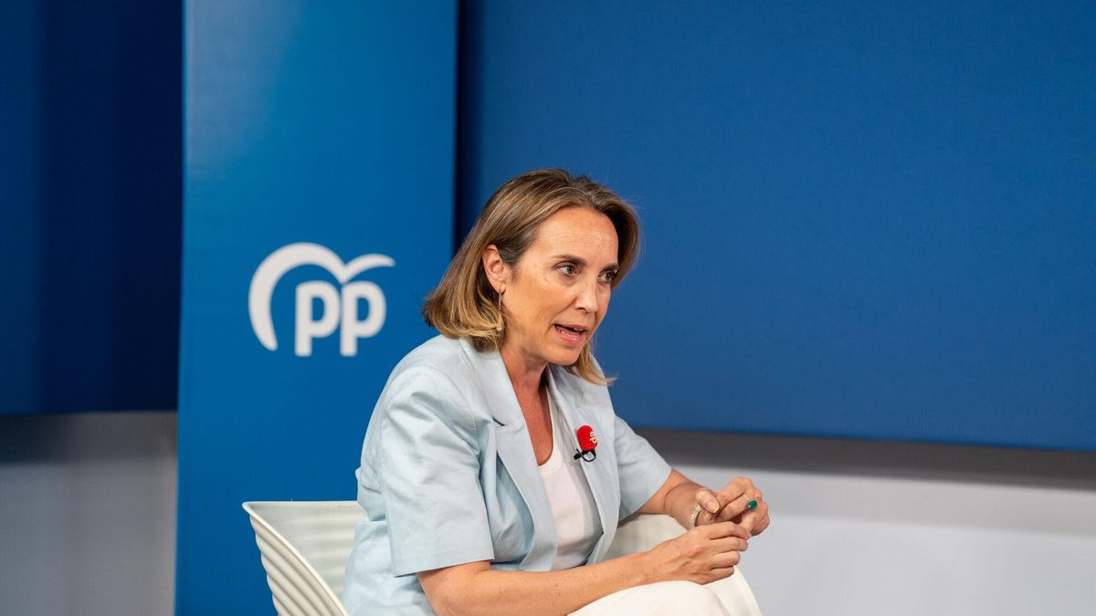 La diputada del PP en el Congreso, Cuca Gamarra, durante una entrevista con Europa Press.