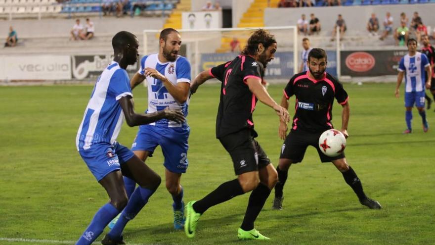 El Alcoyano debuta en la pretemporada en El Collao venciendo al Lorca Deportiva