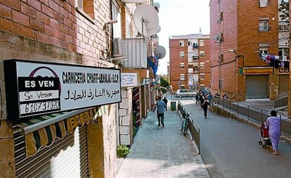 Un dels carrers de la zona nord del barri.